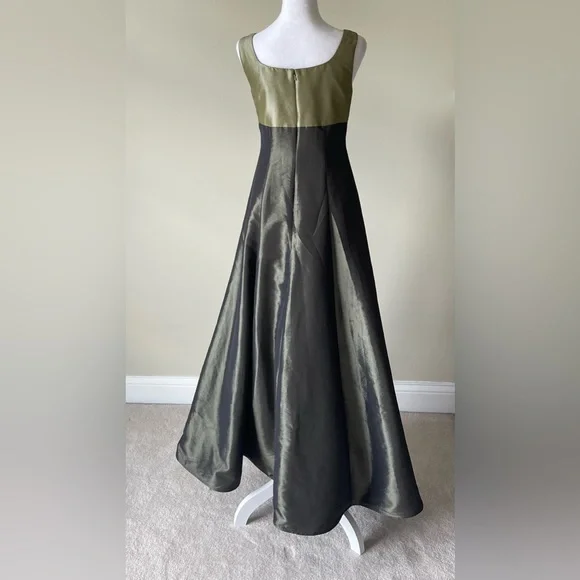 Alex Evenings Taffeta Two Pieces Green Petite Maxi Gown EUC - Picture 3 of 6